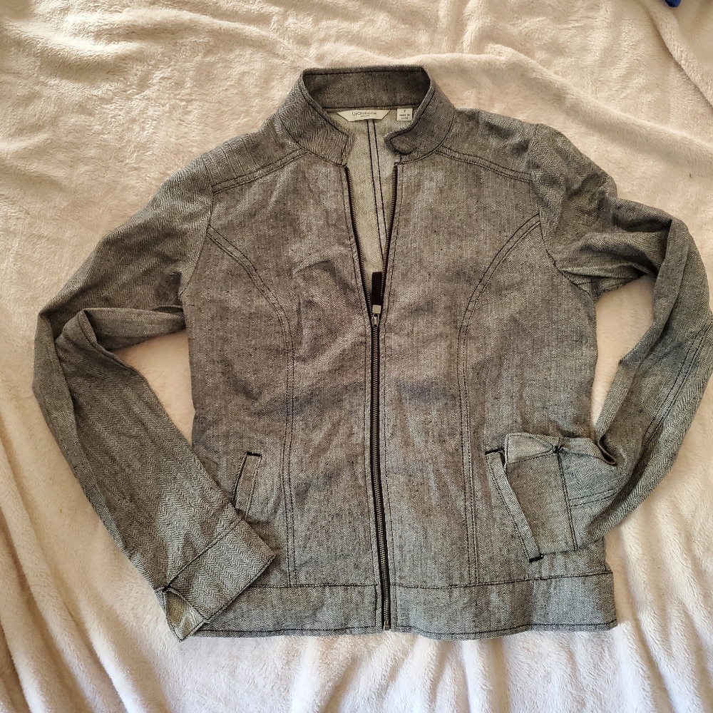 New QVC Liz Claiborne jacket size 2 in black